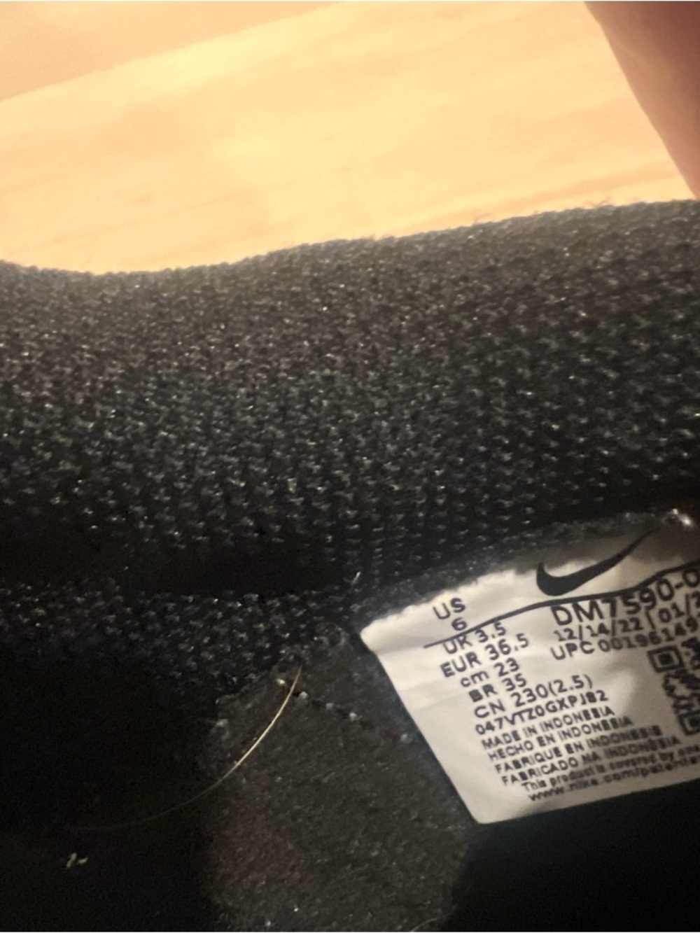 Nike Black and White Low-Top Skate Sneakers - Picture 5 of 5